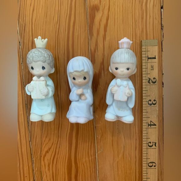 Three Precious Moments Figurines - Picture 3 of 6